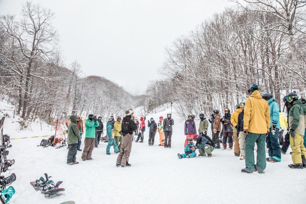 次々に迫りくる雪の波とJIBアイテムで遊び尽くす!岩手高原 次々に迫りくる雪の波とJIBアイテムで遊び尽くす!岩手高原
