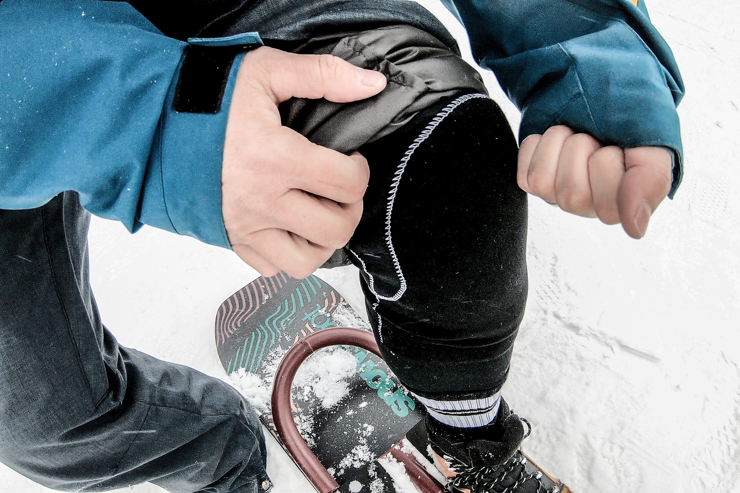 Jykk HOW TO SNOWSCOOT® #1 スノースクートをする時の服装・装備｜Jykk