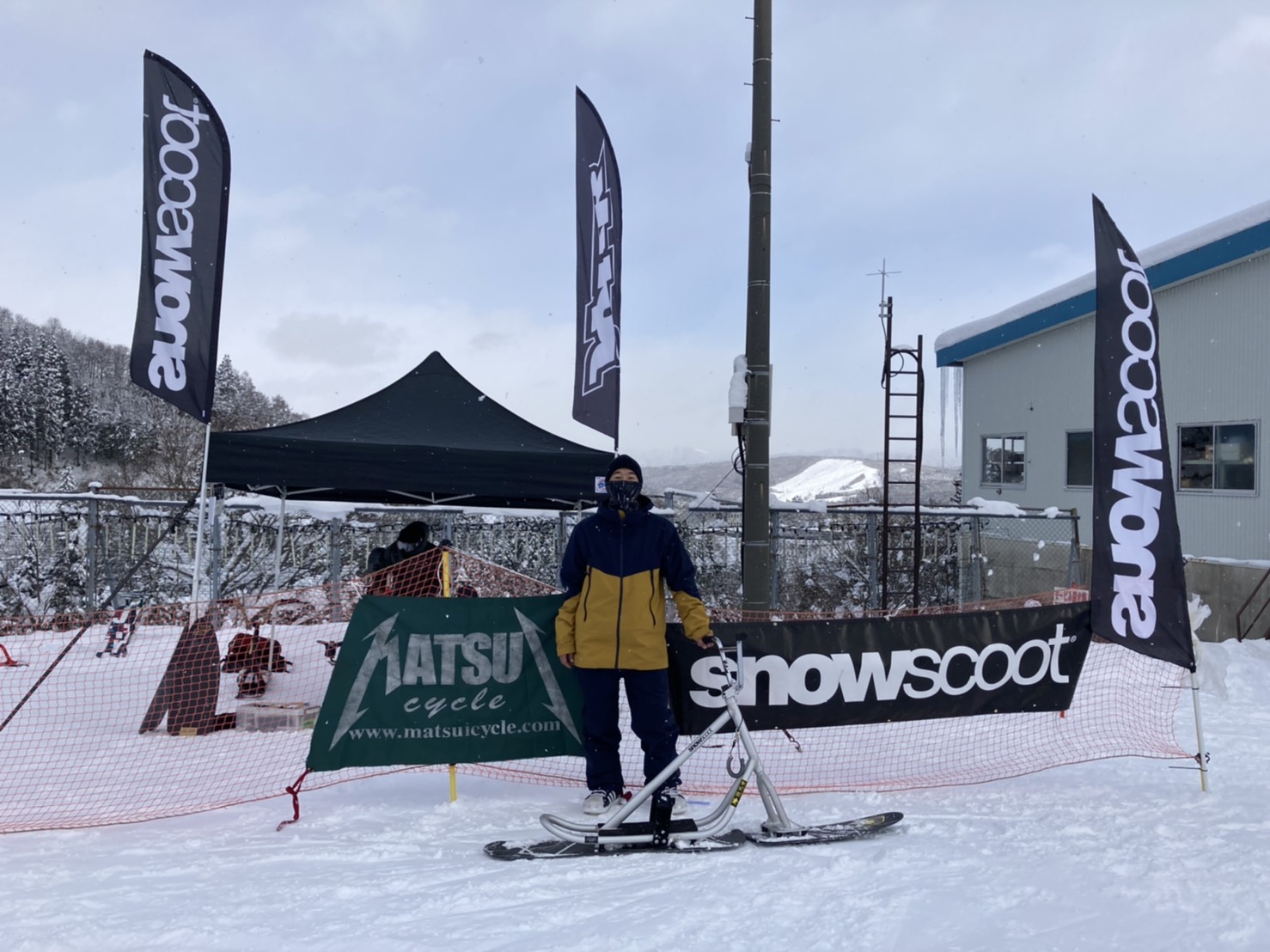 ★値下げ中★　スノースクート AUSTRIA S RIDE  SCOOT 決まりました］ SNOW SCOOT (スノースクート)